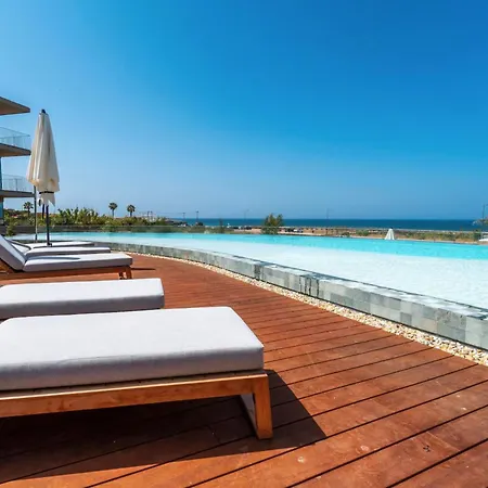 Διαμέρισμα Seaview Bright - Oceanfront Luxury *